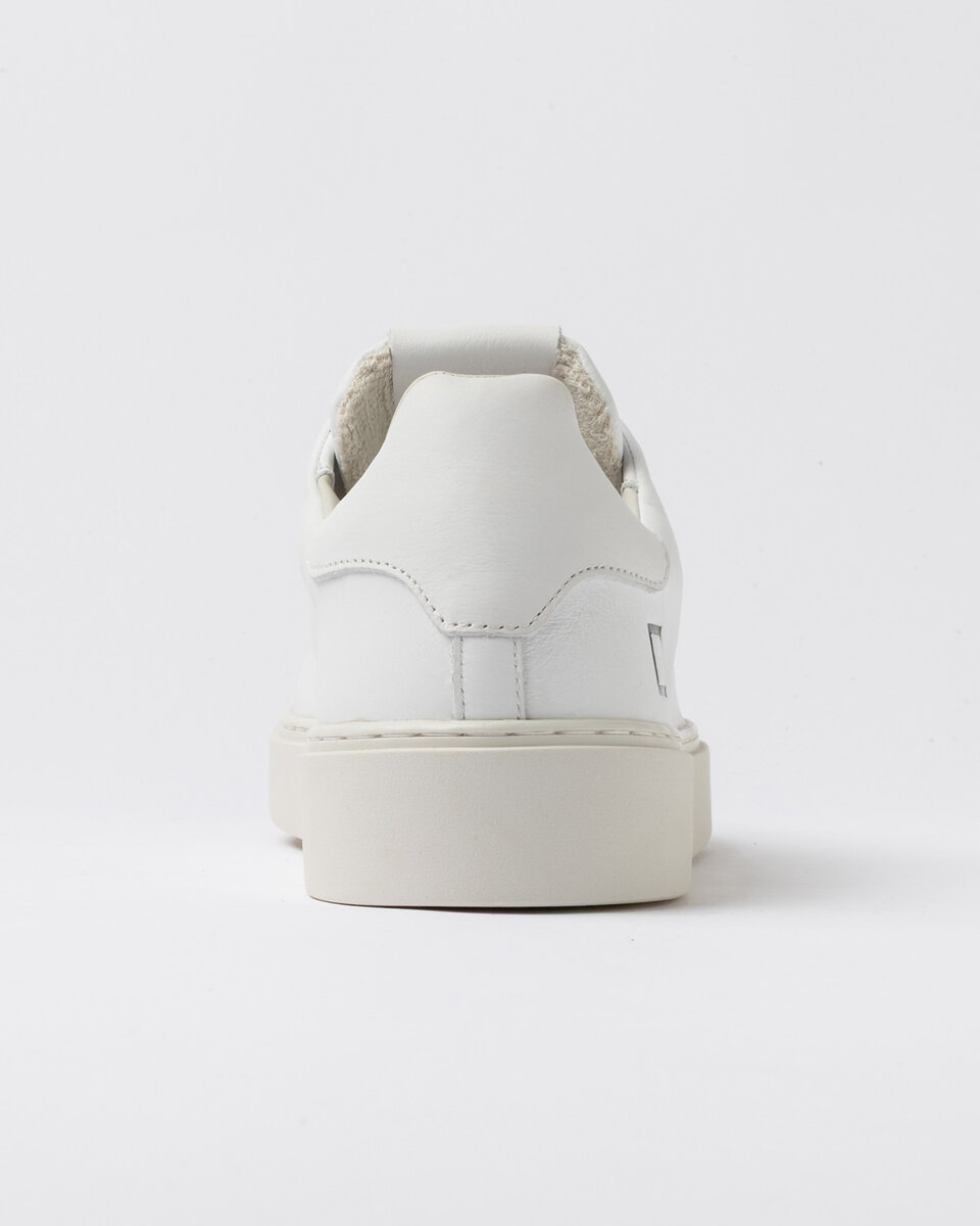 LEVANTE CALF WHITE
